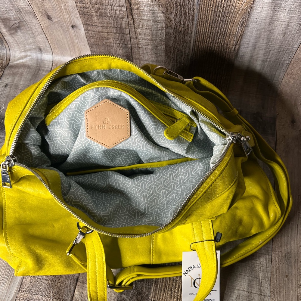 Finn Esker Yellow Women's shoulder Crossbody Bag - Picture 11 of 16